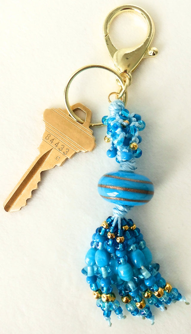 Blue Macrame Tassle Keychain - Juicybeads Jewelry