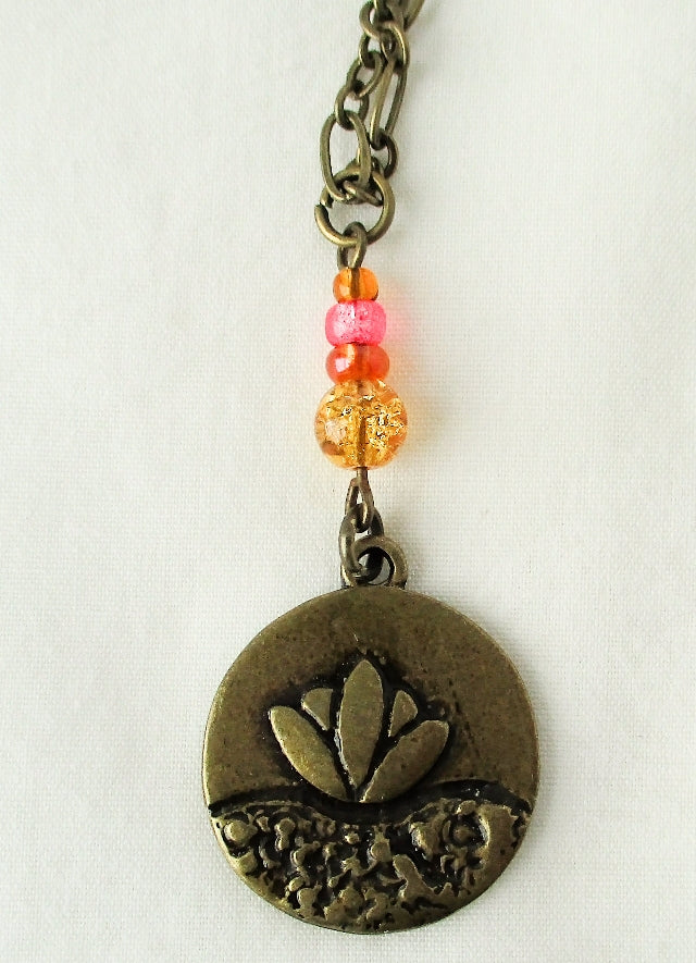 Brass lotus necklace - Juicybeads Jewelry