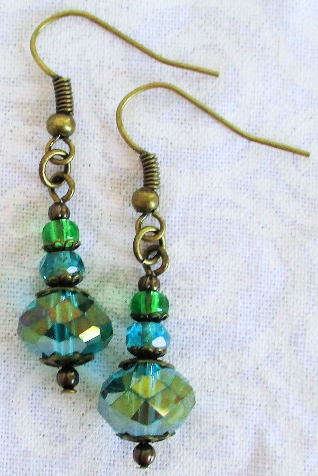 faceted green dangle earrings - Juicybeads Jewelry
